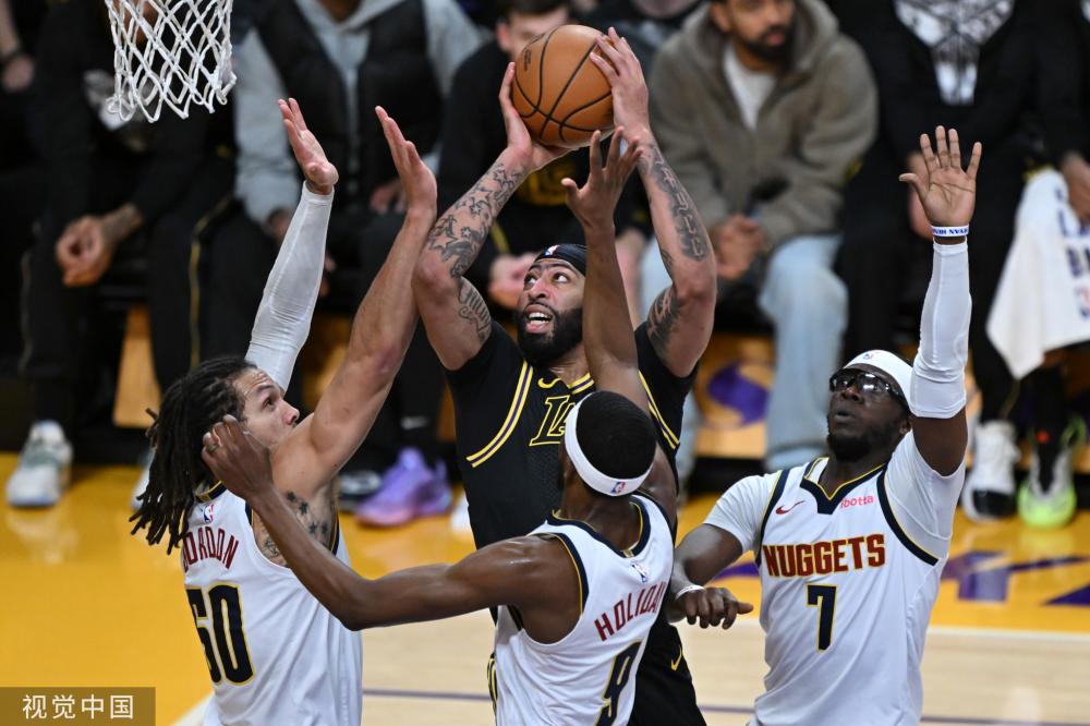 他对双方的 他对双方的