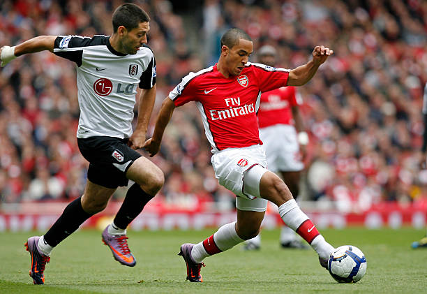 更指出了中 更指出了中